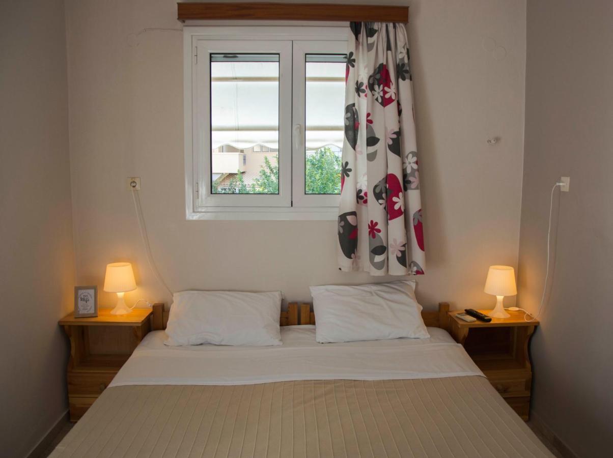 Drossinos Studios Poros Town Eksteriør billede